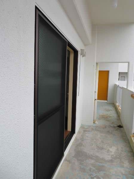 3LDK Pet-Friendly Apartment for Rent in Uruma, Okinawa - Thumbnail 2