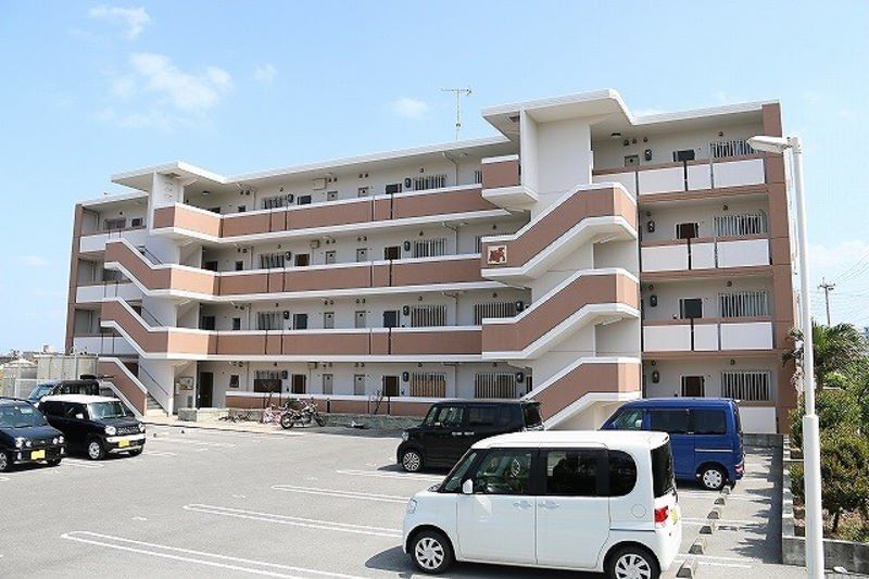 Sun Grove II 2LDK Apartment for Rent in Uruma City, Okinawa - Image 1