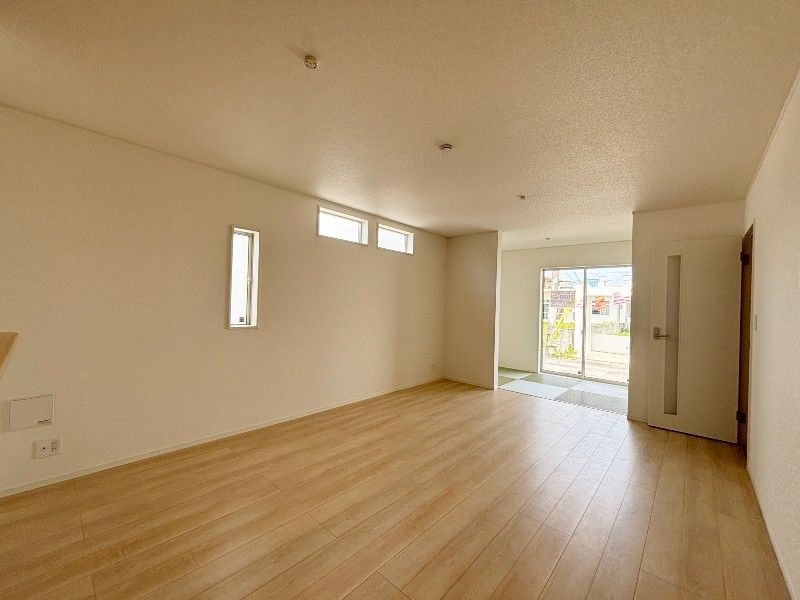 New 4LDK House in Uruma City Okinawa 2025 Build - Thumbnail 2