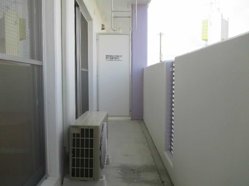 1LDK Apartment for Rent in Yaegibaru, Yaese Town, Okinawa - Thumbnail 3