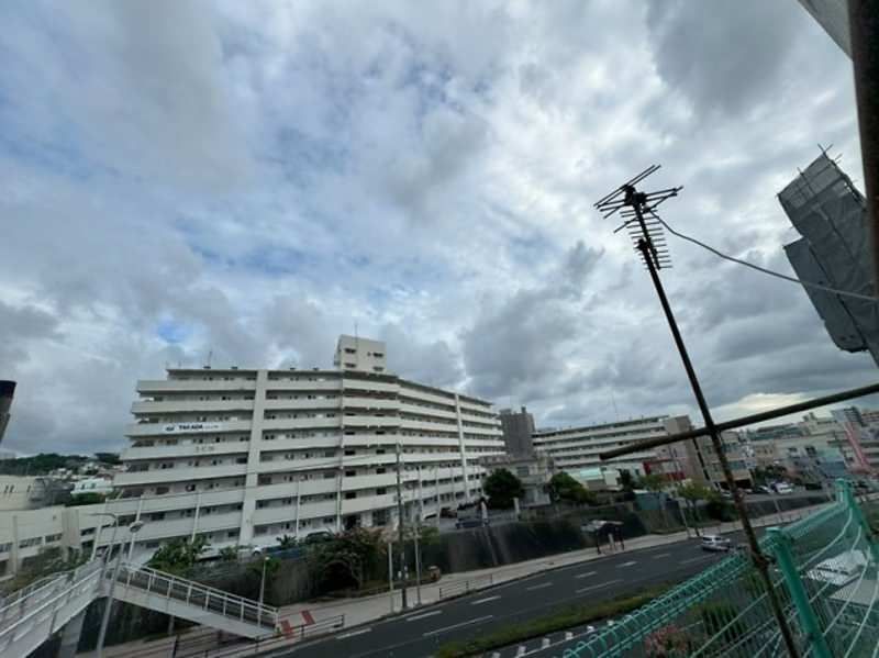 Daihachi Mansion 3DK Apartment for Rent in Urasoe, Okinawa - Image 1