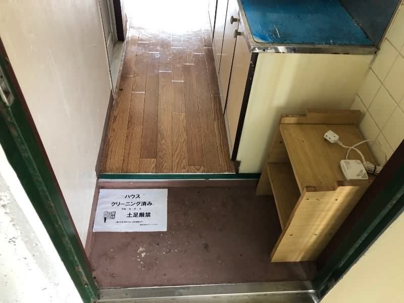 1R Apartment for Rent in Ginowan, Okinawa – 11.6m² - Thumbnail 2