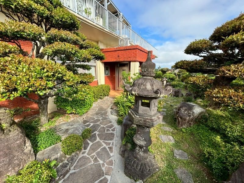 2LDK House on 913 sqm Land in Uruma, Okinawa - Thumbnail 3