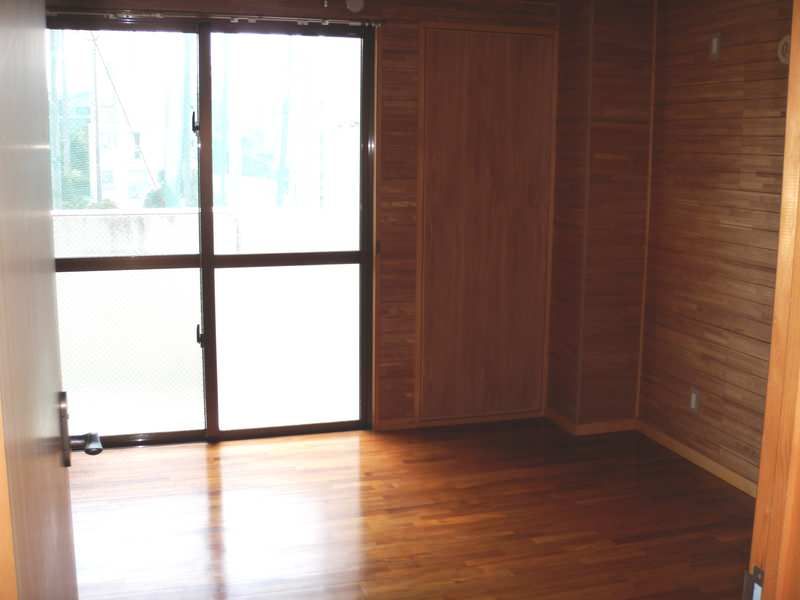 3LDK Apartment with Golf View in Urasoe, Okinawa | 75,000 Yen - Thumbnail 3