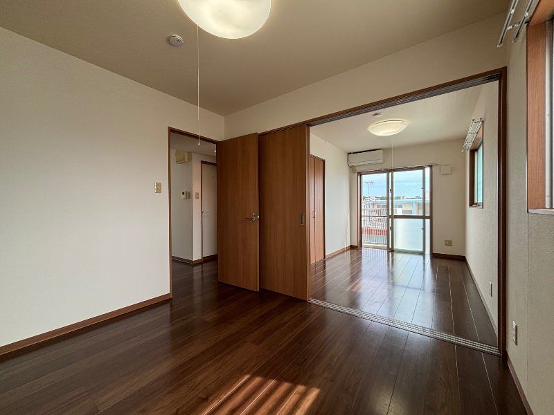 2LDK Apartment for Rent in Itoman, Okinawa - Turtle Heim - Thumbnail 2