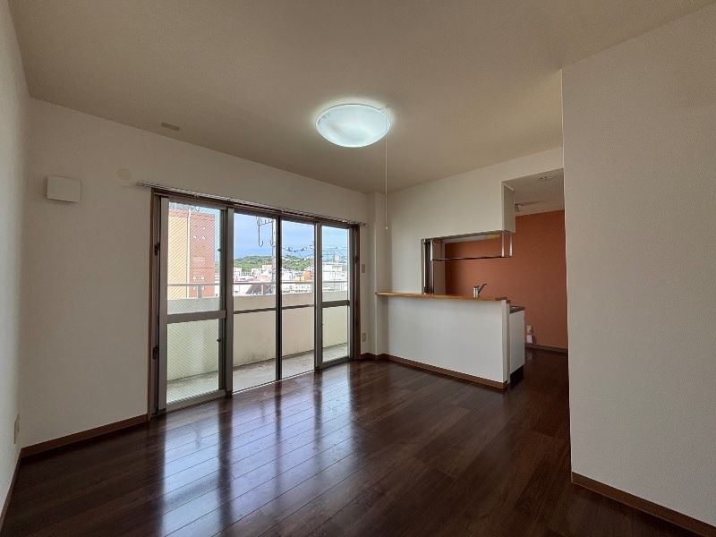 2LDK Apartment for Rent in Itoman, Okinawa - Turtle Heim - Image 1