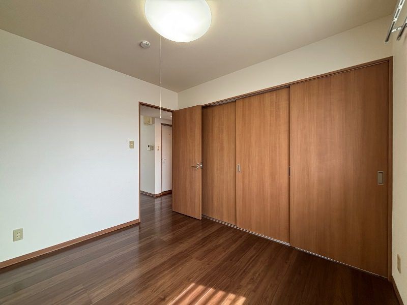 2LDK Apartment for Rent in Itoman, Okinawa - Turtle Heim - Thumbnail 3