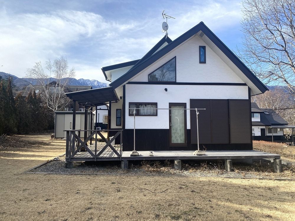Villa with Yatsugatake & Alps Views in Yamataka, Yamanashi - Thumbnail 4