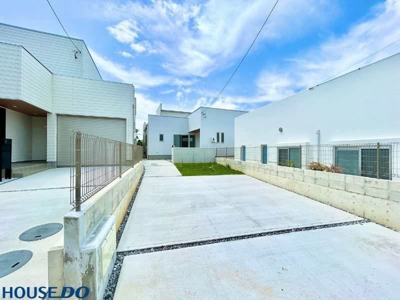 New 2024 3LDK House for Sale in Yomitan Village, Okinawa - Thumbnail 2