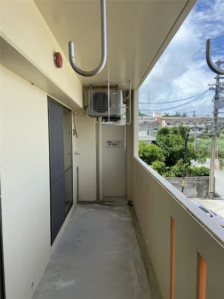 3DK Apartment for Rent in Koja, Okinawa City | 56.1 sqm - Thumbnail 2