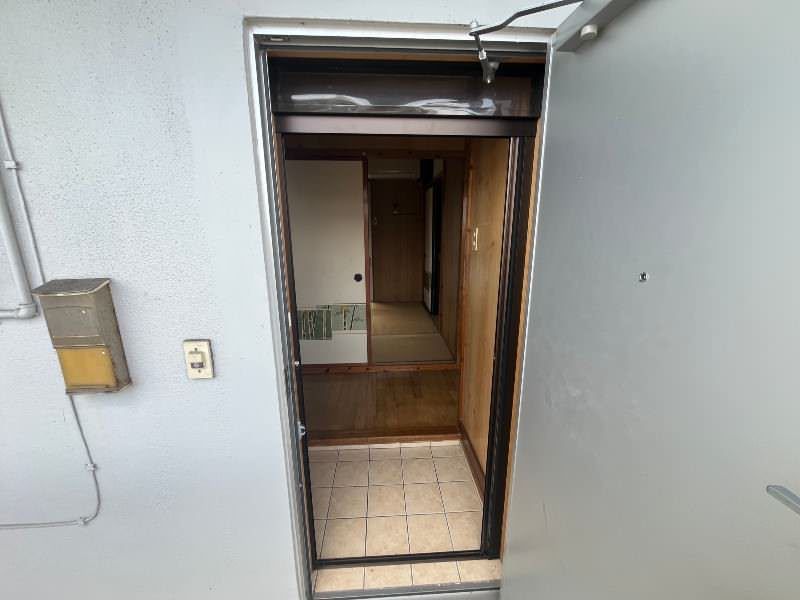 2DK Apartment for Rent in Ginowan, Okinawa - Pet Friendly - Thumbnail 3
