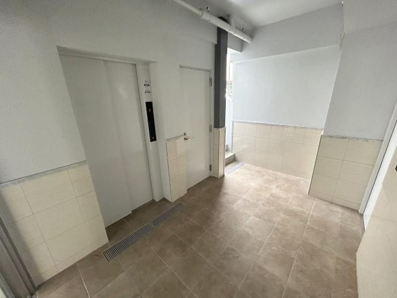 1LDK Apartment for Rent in Chatan, Okinawa - 40 sqm - Thumbnail 2