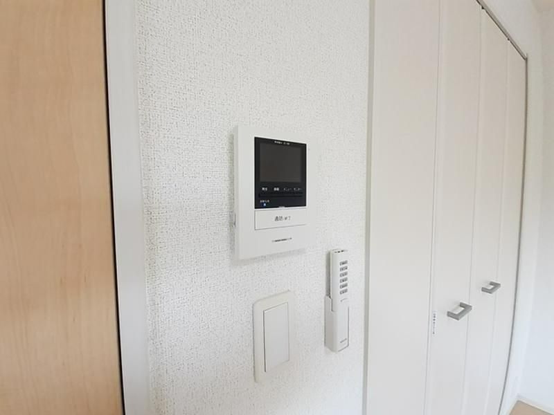 1K Apartment for Rent in Nakagusuku Village, Okinawa - Thumbnail 3