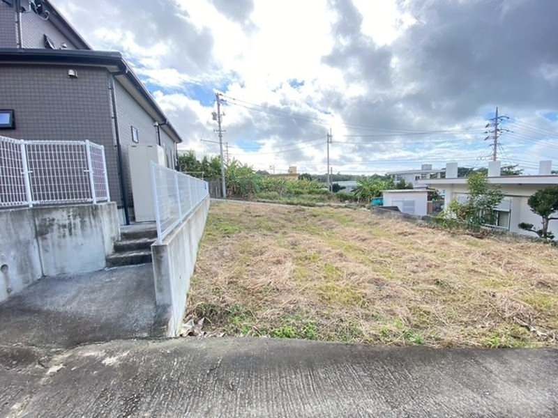 Land for Sale in Maebaru, Itoman City, Okinawa - 232.24 sqm - Thumbnail 2