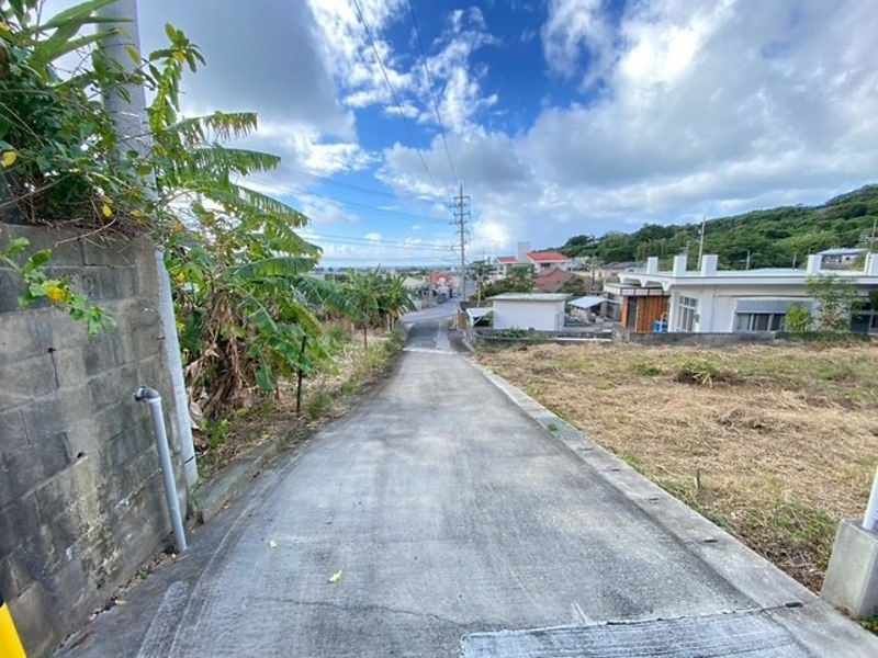 Land for Sale in Maebaru, Itoman City, Okinawa - 232.24 sqm - Thumbnail 3