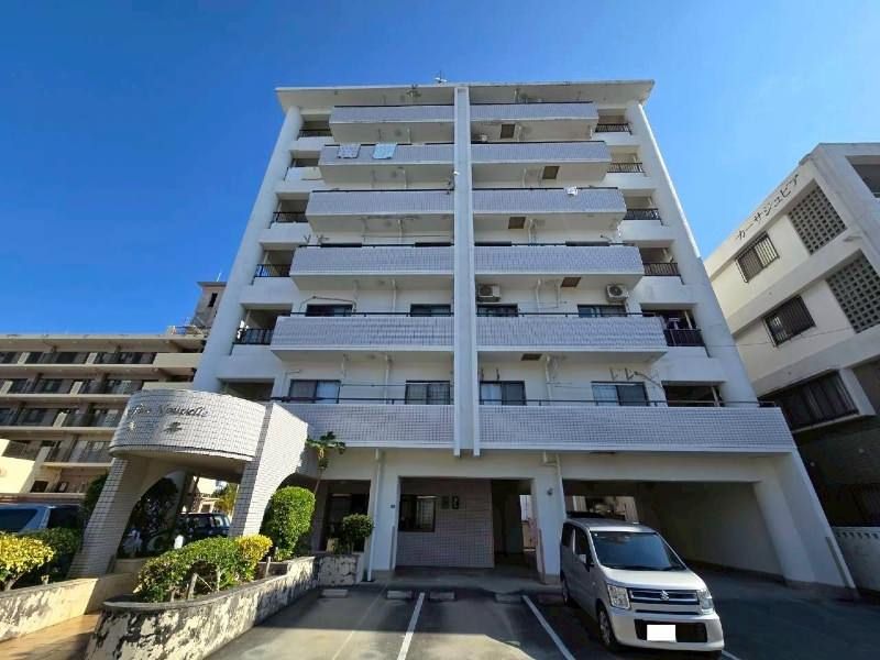Raffine Nouvelle Mashiki 3LDK Apartment with Sea View in Ginowan - Thumbnail 3