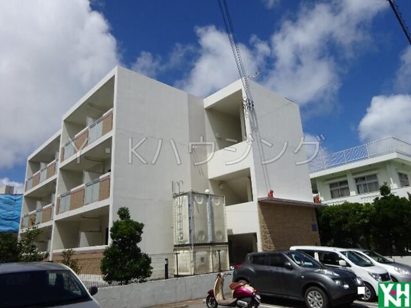 Fully Furnished 1K RC Apartment in Urasoe, Okinawa - Thumbnail 3