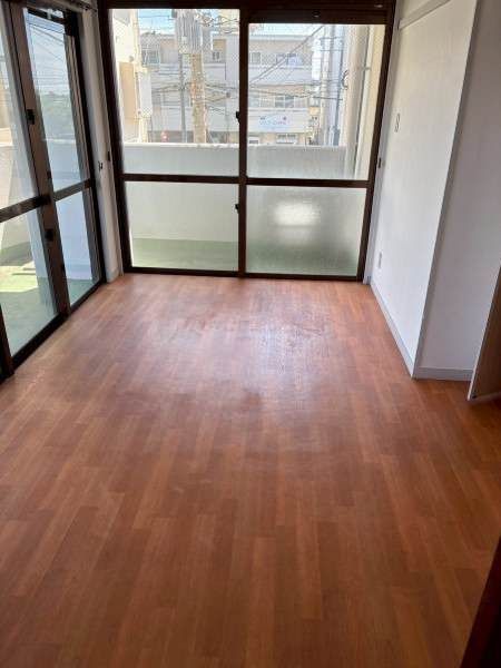 1LDK Apartment for Rent in Ginowan, Okinawa with Elevator & Parking - Thumbnail 4