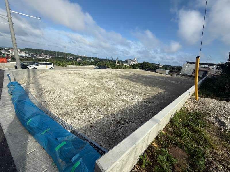 Land for Sale in Yomitan, Okinawa - No Building Conditions - Thumbnail 4