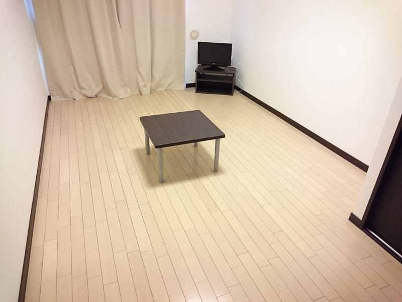 Leopalace Hillside Matsuo II 1K Apartment for Rent in Naha - Thumbnail 4