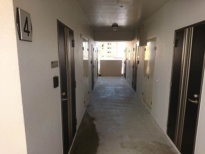 1K Apartment for Rent in Yogi, Naha, Okinawa - Modern Amenities - Thumbnail 2