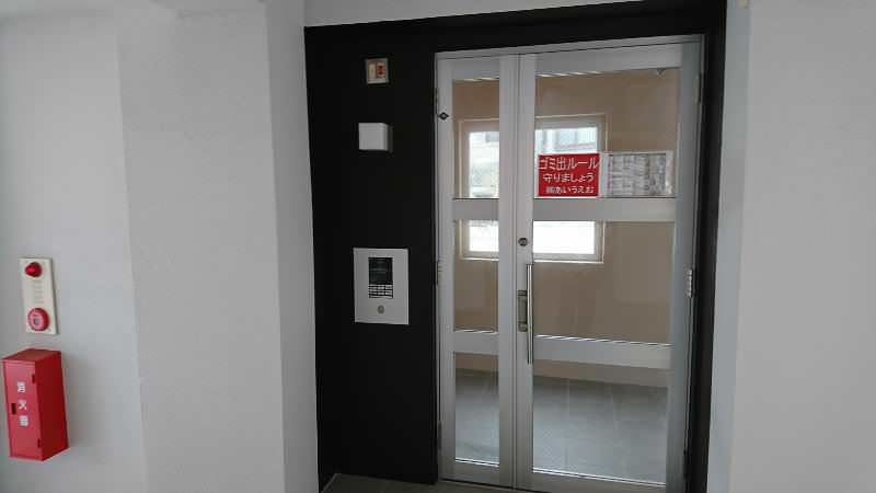 1K Apartment for Rent in Yogi, Naha, Okinawa - Modern Amenities - Thumbnail 4