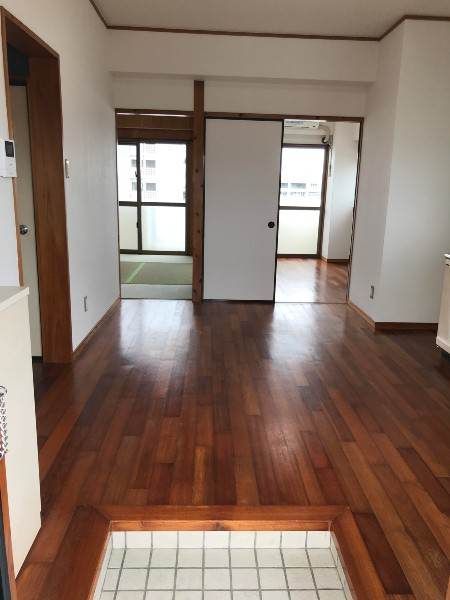 2DK Apartment for Rent in Tomigusuku, Okinawa - 43.73 sqm - Thumbnail 4