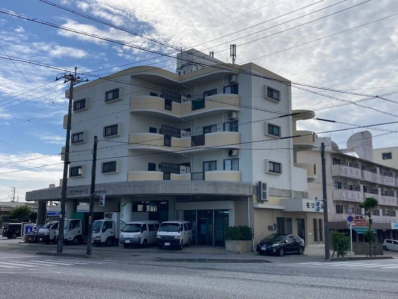 2DK Apartment for Rent in Tomigusuku, Okinawa - 43.73 sqm - Thumbnail 2