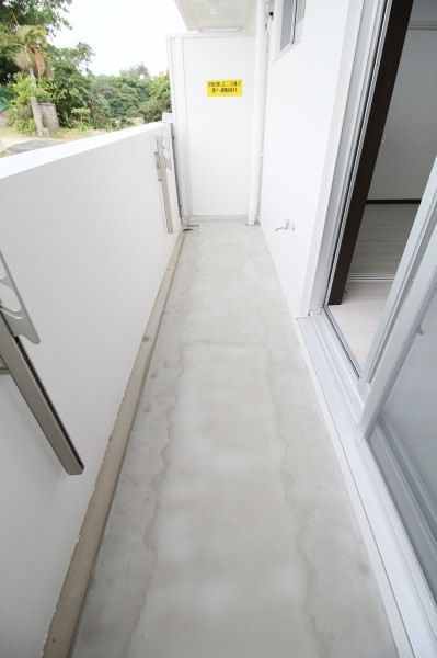 1LDK Apartment for Rent in Nagahama, Yomitan, Okinawa - 40.5 sqm - Thumbnail 3