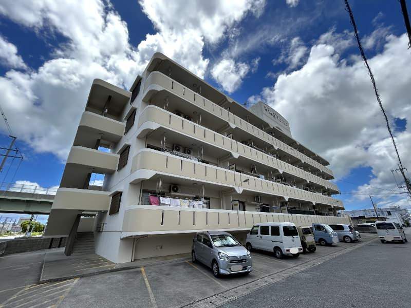 WAKO Mansion 3DK Pet-Friendly Apartment for Rent in Itoman, Okinawa - Thumbnail 2