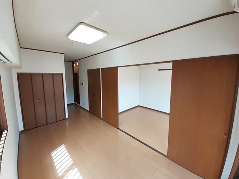 1LDK Apartment for Rent in Ameku, Naha, Okinawa - Thumbnail 4