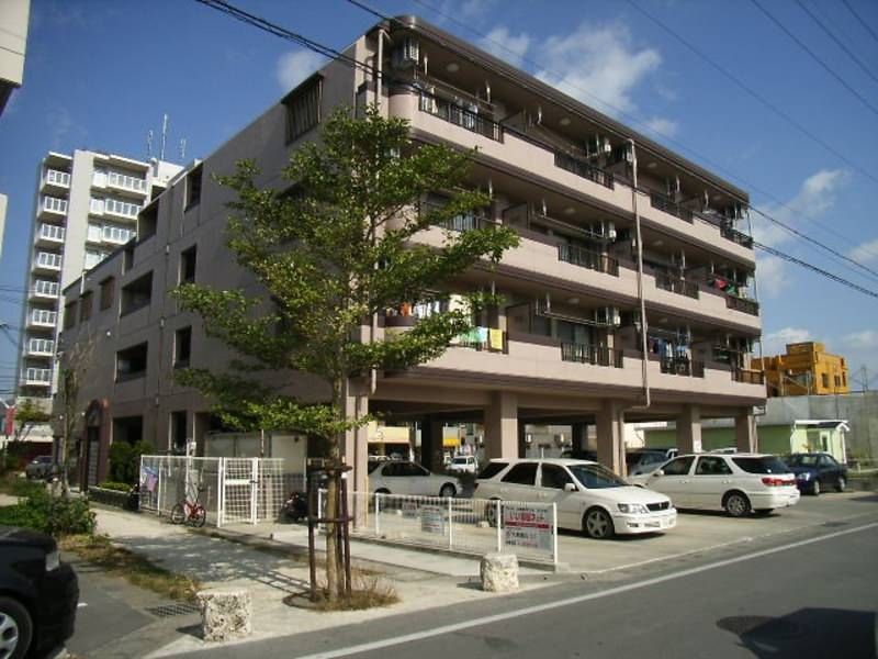 1LDK Apartment for Rent in Ameku, Naha, Okinawa - Thumbnail 2
