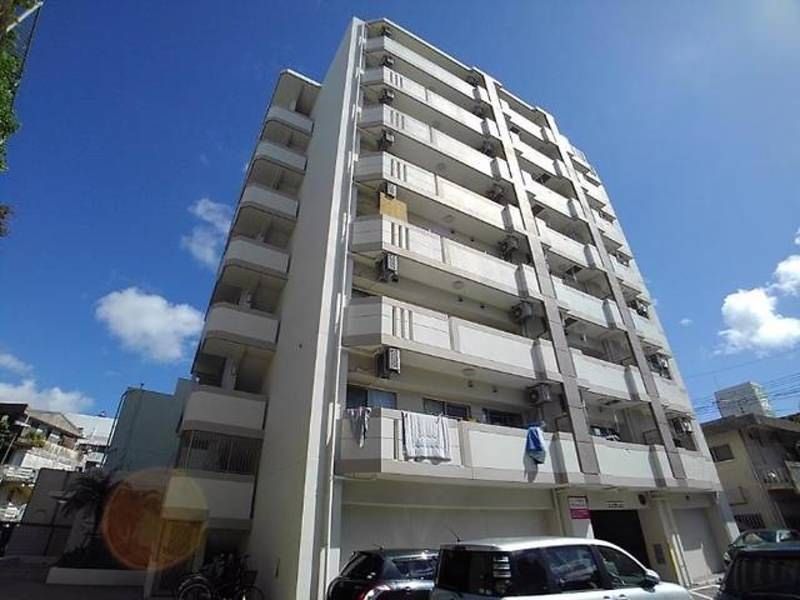 1LDK Apartment for Rent in Urasoe, Okinawa - Modern Amenities - Thumbnail 2