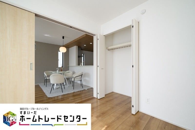New 4LDK House in Nanjo City Okinawa with 2 Car Parks - Thumbnail 3