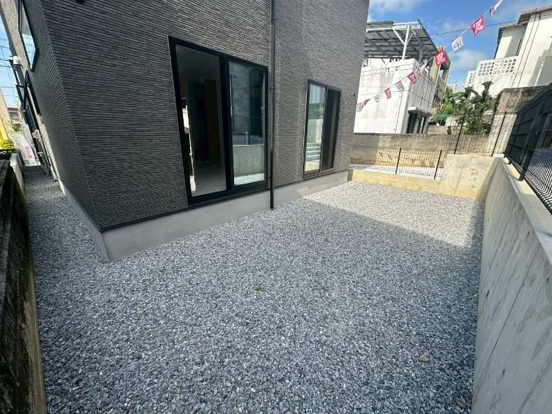 New 4LDK House for Sale in Toyomi City, Okinawa - Thumbnail 2