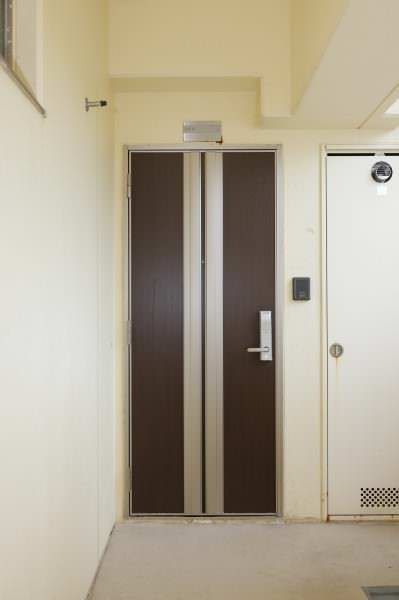 2LDK Apartment for Rent in Chatan, Okinawa - 59.56 sqm - Thumbnail 3