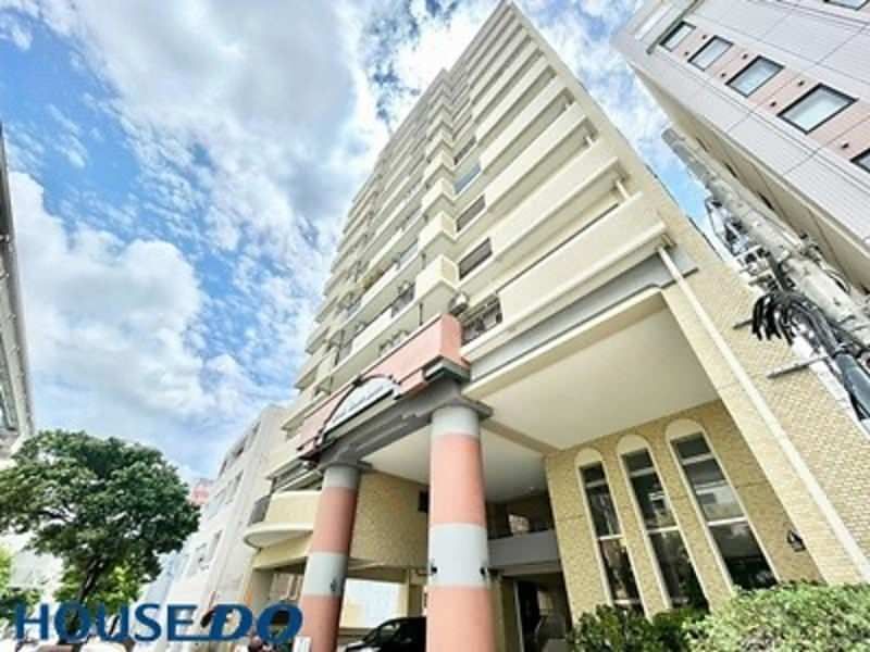 Renovated 3LDK Apartment Near Asato Station in Naha - Thumbnail 2