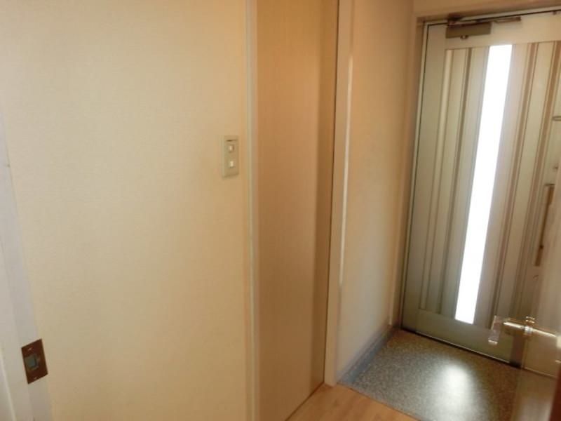 Casario Pet-Friendly Maisonette with Loft for Rent in Urasoe - Thumbnail 4
