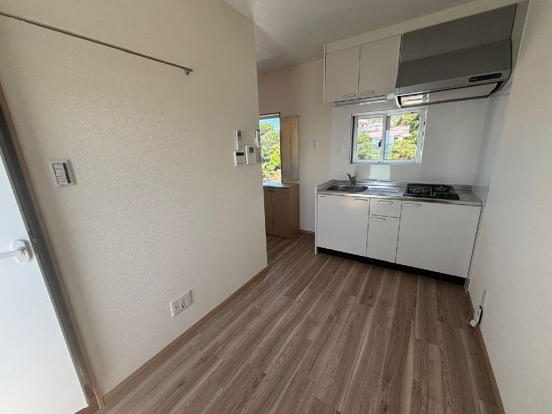 New 1R Apartment with Ocean View in Nanjo City, Okinawa - Thumbnail 4