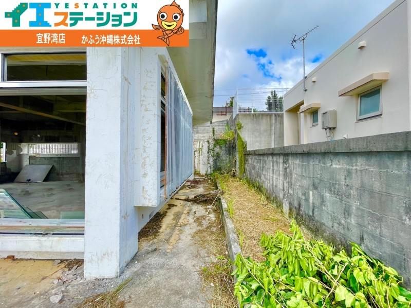 Land for Sale in Ginowan City, Okinawa – 192.42 sqm Plot - Thumbnail 4