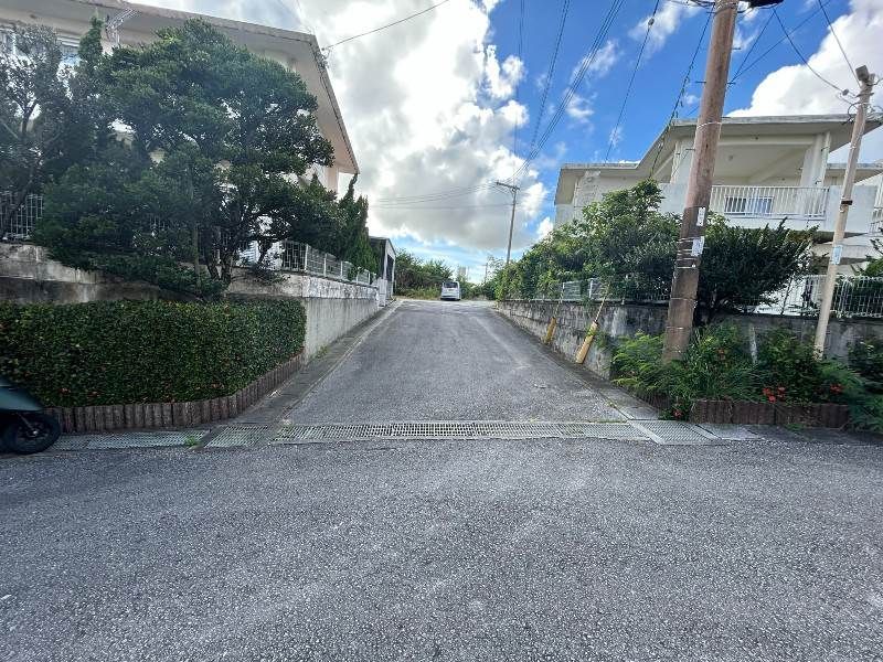 Land for Sale in Watabashi, Tomigusuku, Okinawa - 251.2 sqm - Thumbnail 2