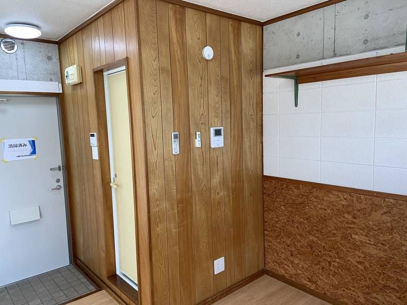 1R Apartment for Rent in Chatan, Okinawa - 13.6 sqm - Thumbnail 3