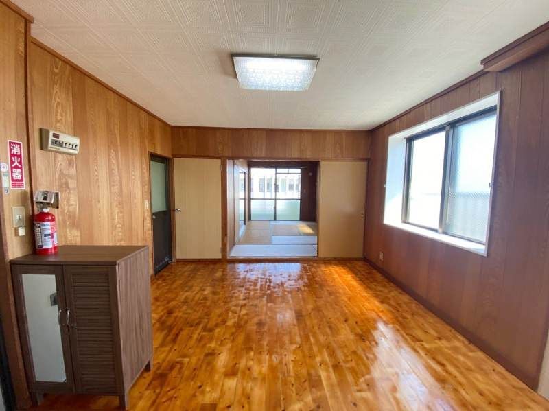 2DK Apartment for Rent in Nishizaki, Itoman City, Okinawa - Thumbnail 2