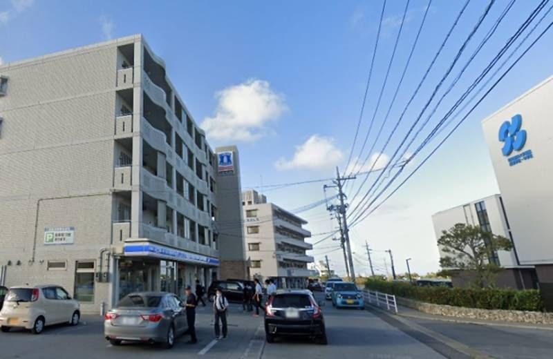 2DK Apartment for Rent in Urasoe City, Okinawa - Thumbnail 2