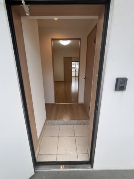 1LDK Apartment for Rent in Ginowan, Okinawa - Free Internet - Thumbnail 2