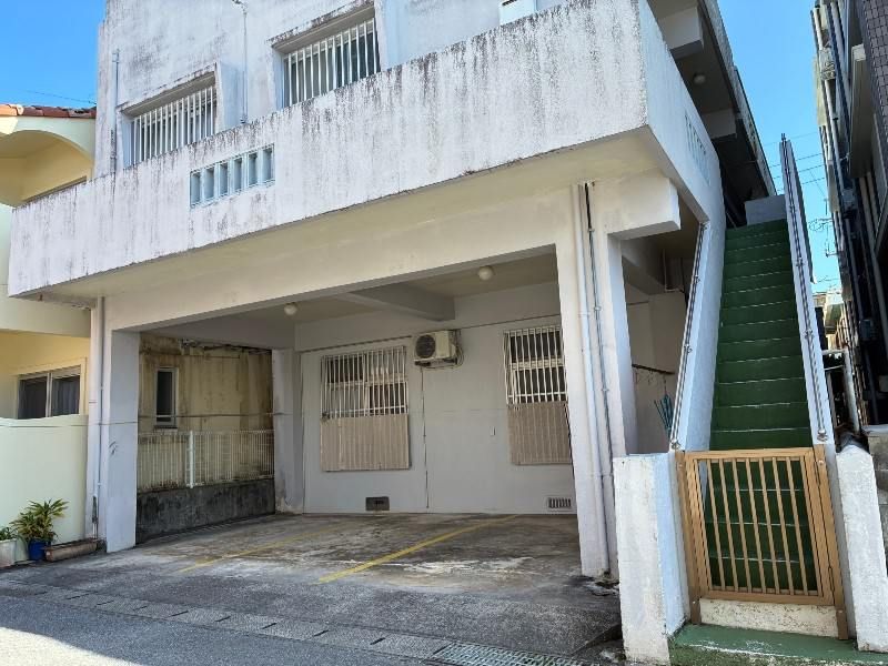 Matsuda Apartment II 1DK for Rent in Okinawa City Central - Thumbnail 2