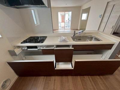 New 3LDK House in Yaese, Okinawa with Modern Features — Image 4, Yaese, Okinawa