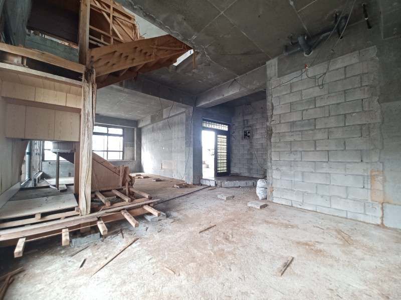 Ocean View 3-Story House for Renovation in Uruma City, Okinawa - Thumbnail 2