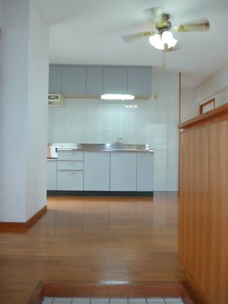 3LDK Apartment for Rent in Nishihara Town, Okinawa - Thumbnail 3