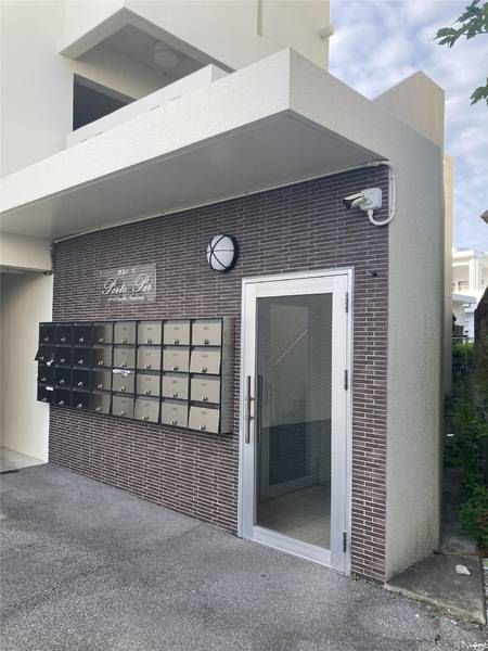 1K Apartment for Rent in Tomigusuku City, Okinawa - Thumbnail 2